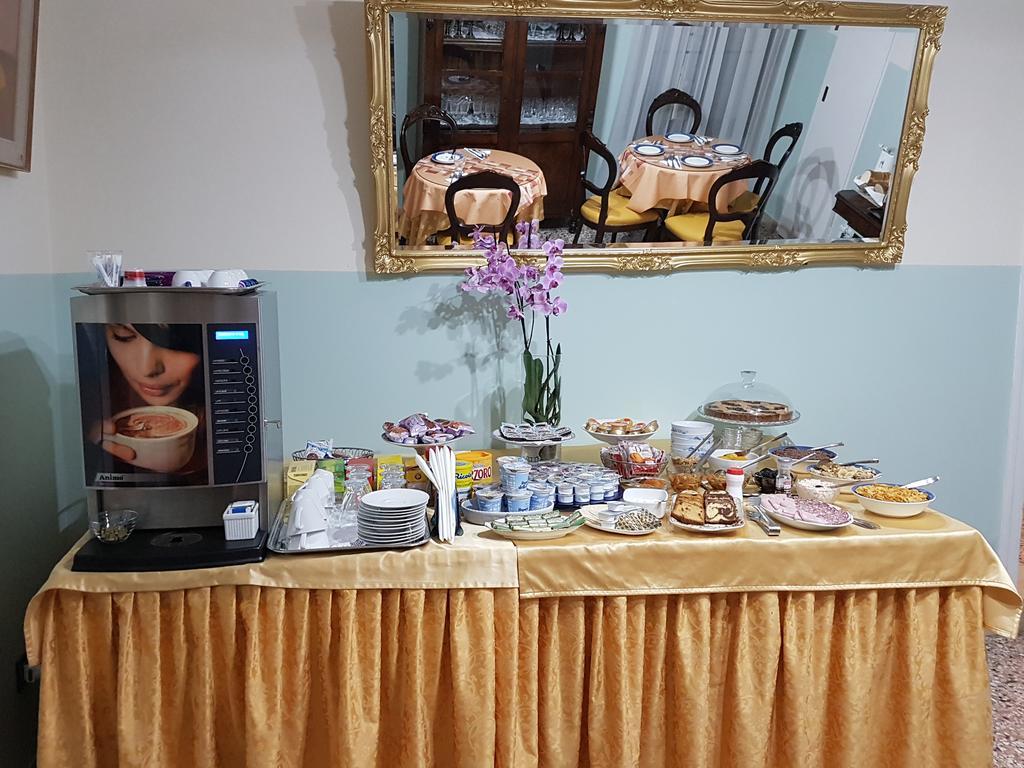 Friendly Venice Suites Bagian luar foto