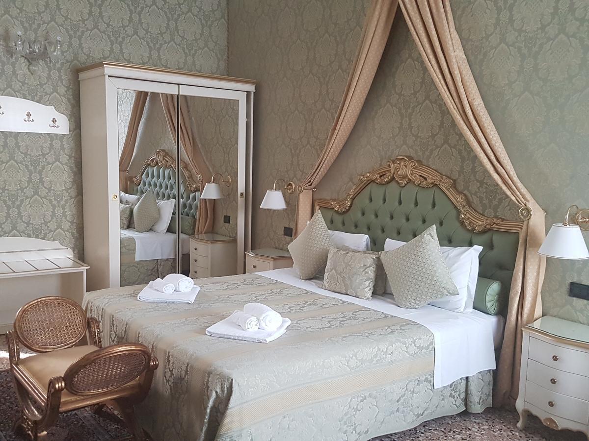 Friendly Venice Suites Bagian luar foto