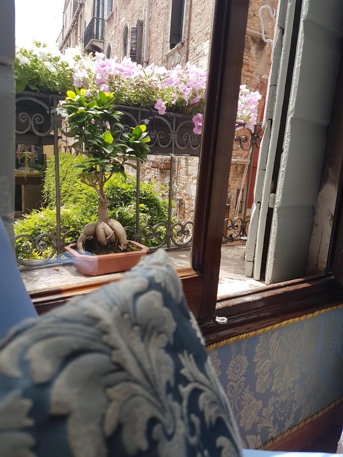 Friendly Venice Suites Bagian luar foto