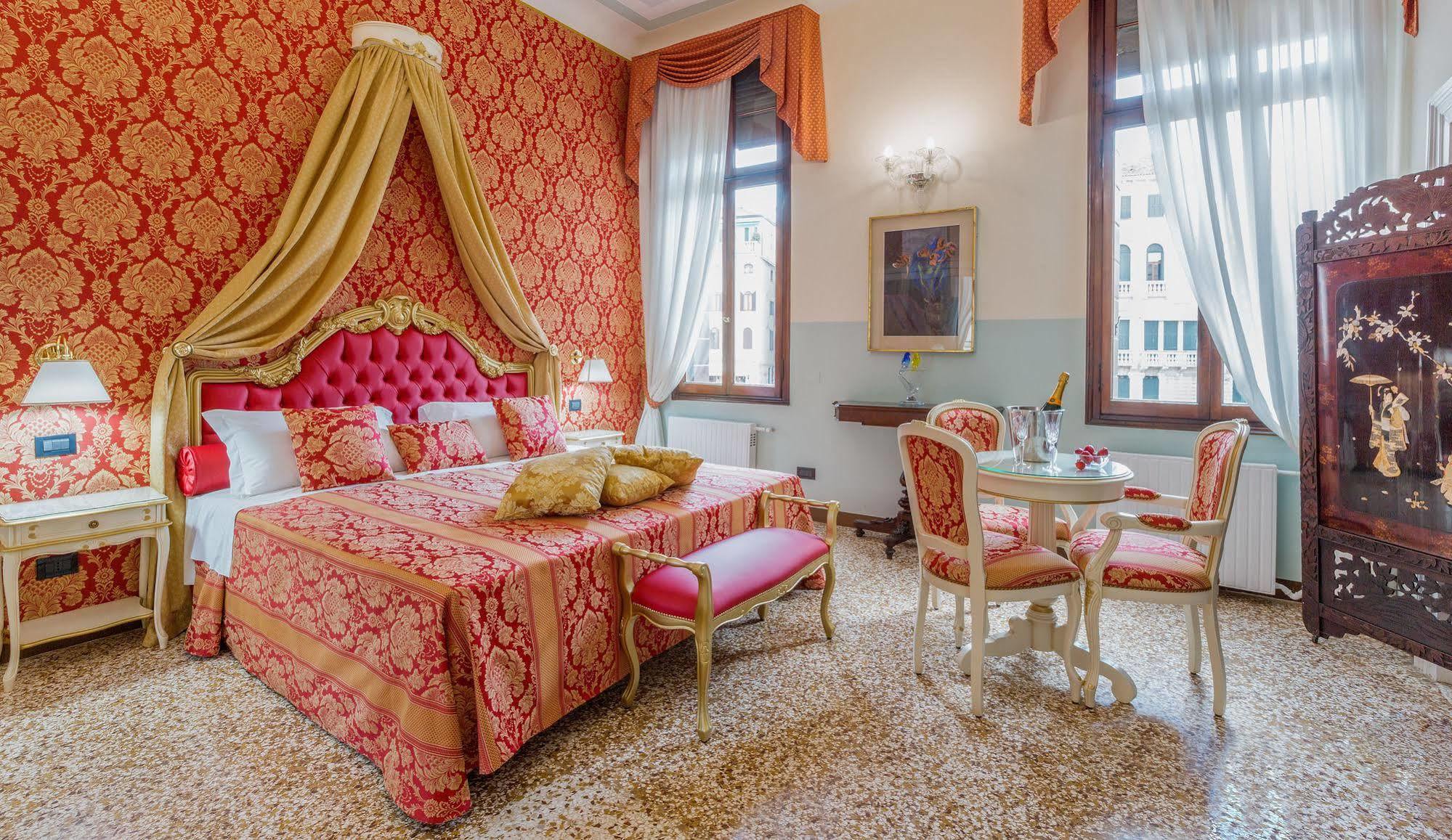 Friendly Venice Suites Bagian luar foto