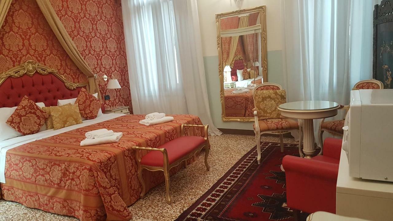 Friendly Venice Suites Bagian luar foto